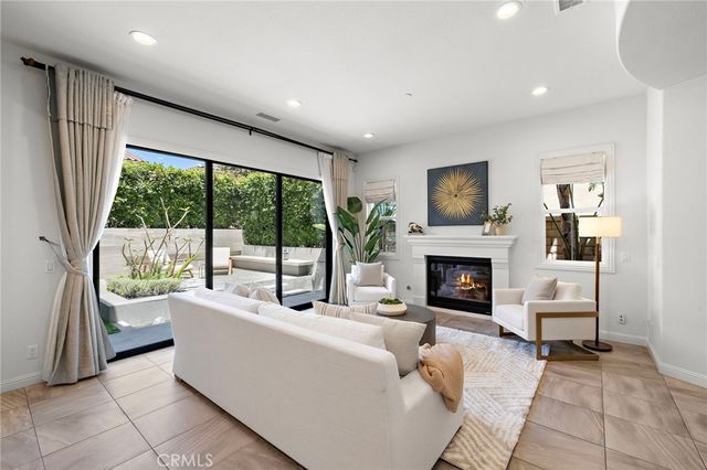 27 Heron, Lake Forest, CA 92630