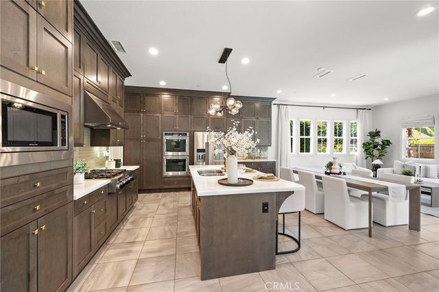 27 Heron, Lake Forest, CA 92630