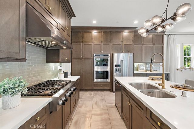 27 Heron, Lake Forest, CA 92630