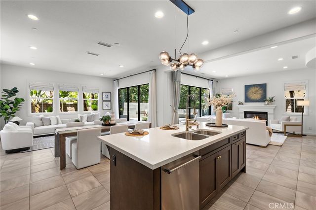 27 Heron, Lake Forest, CA 92630