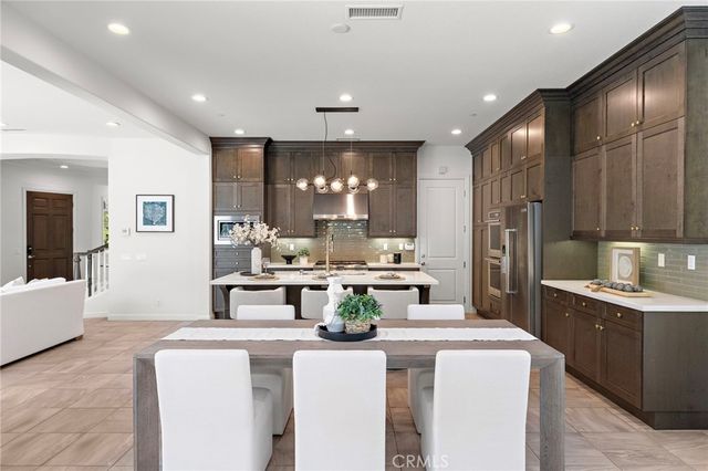 27 Heron, Lake Forest, CA 92630