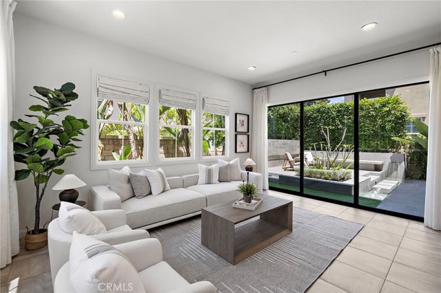 27 Heron, Lake Forest, CA 92630
