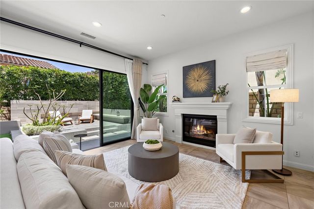 27 Heron, Lake Forest, CA 92630