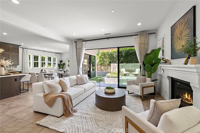 27 Heron, Lake Forest, CA 92630