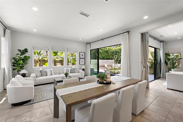 27 Heron, Lake Forest, CA 92630