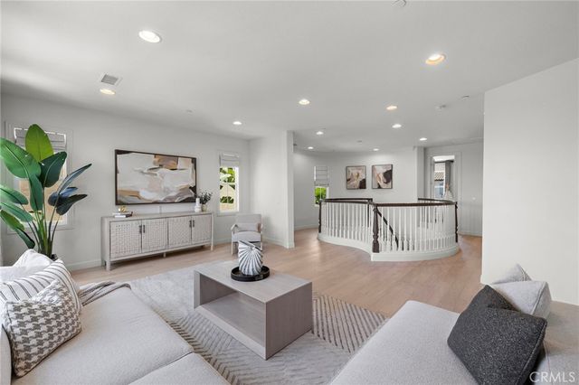 27 Heron, Lake Forest, CA 92630