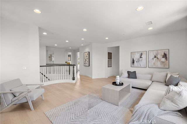27 Heron, Lake Forest, CA 92630