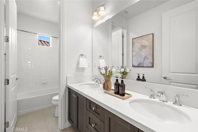 27 Heron, Lake Forest, CA 92630