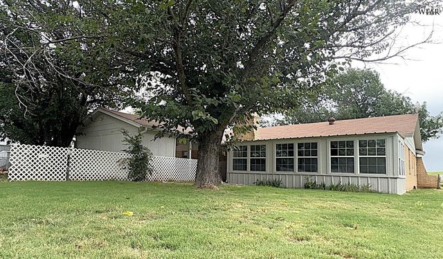 705 N WEST AVENUE, Holliday, TX 76366