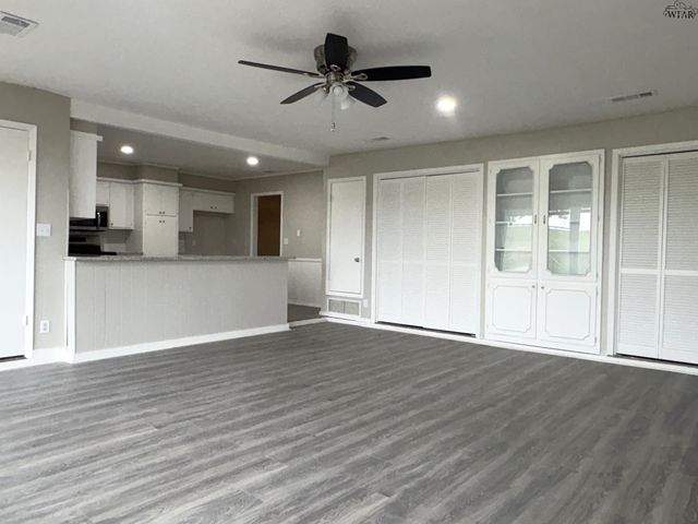 705 N WEST AVENUE, Holliday, TX 76366