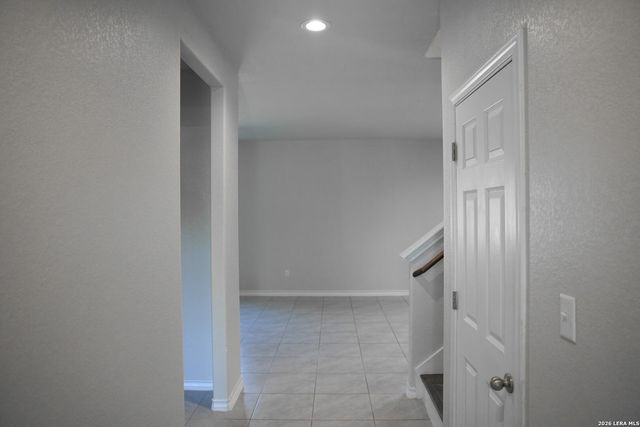 341 MARY MAX CIR, San Marcos, TX 78666