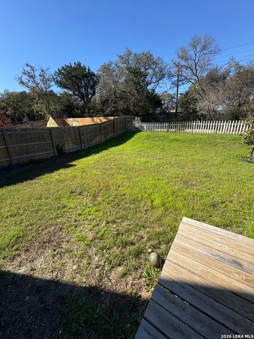 341 MARY MAX CIR, San Marcos, TX 78666