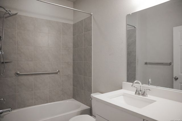 341 MARY MAX CIR, San Marcos, TX 78666
