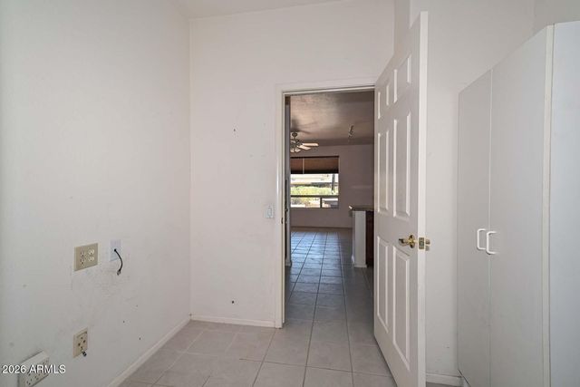 20419 N SHADOW MOUNTAIN Drive, Surprise, AZ 85374