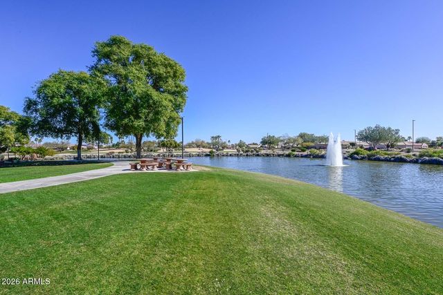 20419 N SHADOW MOUNTAIN Drive, Surprise, AZ 85374