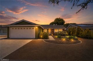 2858 Clark Avenue, Long Beach, CA 90815