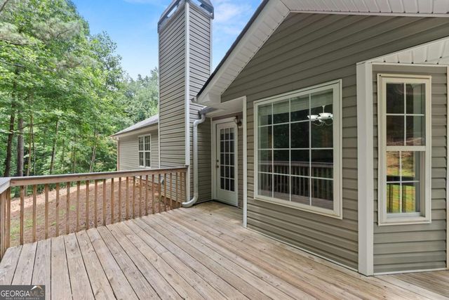6000 Devonshire Drive, Flowery Branch, GA 30542