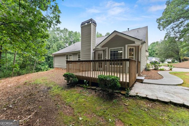 6000 Devonshire Drive, Flowery Branch, GA 30542