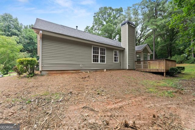 6000 Devonshire Drive, Flowery Branch, GA 30542