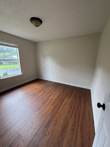 12429 Dolly Pond Rd, Birchwood, TN 37308