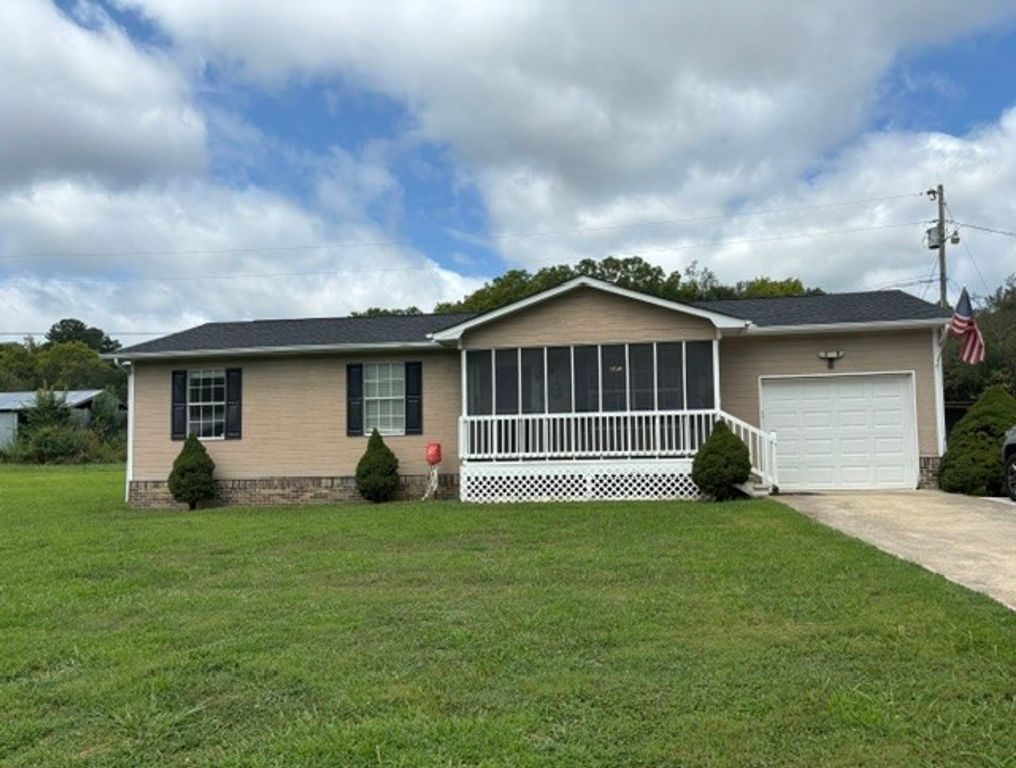 12429 Dolly Pond Rd, Birchwood, TN 37308