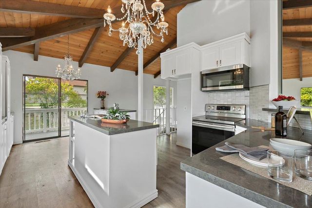 16280 Oak Canyon Drive, Morgan Hill, CA 95037