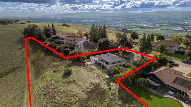 16280 Oak Canyon Drive, Morgan Hill, CA 95037