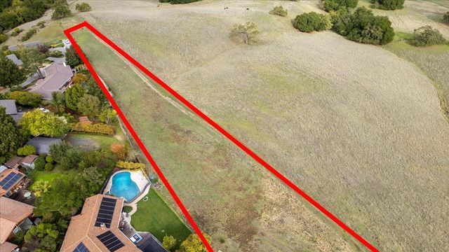 16280 Oak Canyon Drive, Morgan Hill, CA 95037