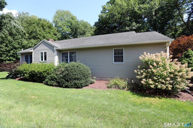 632 Locksmith 632, Windsor, CT 06095
