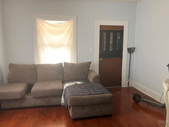 109-111 W 6th St, La Junta, CO 81050