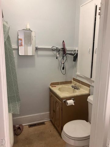 109-111 W 6th St, La Junta, CO 81050