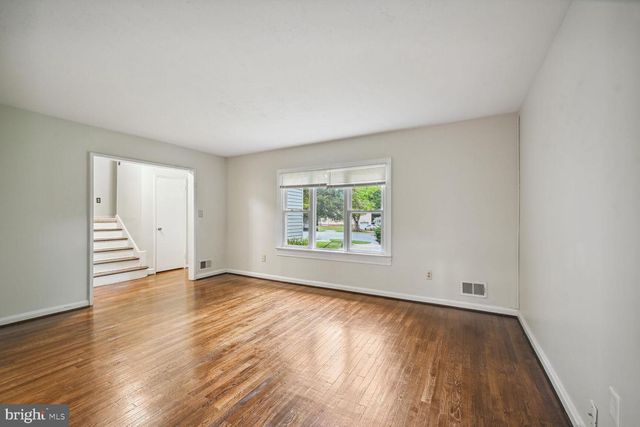 10020 51ST AVE, College Park, MD 20740