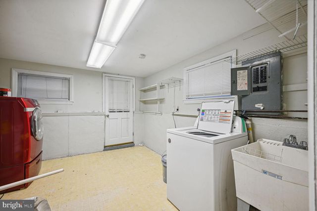 10020 51ST AVE, College Park, MD 20740