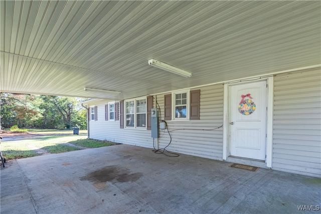 107 13th Ave SW, Reform, AL 35481