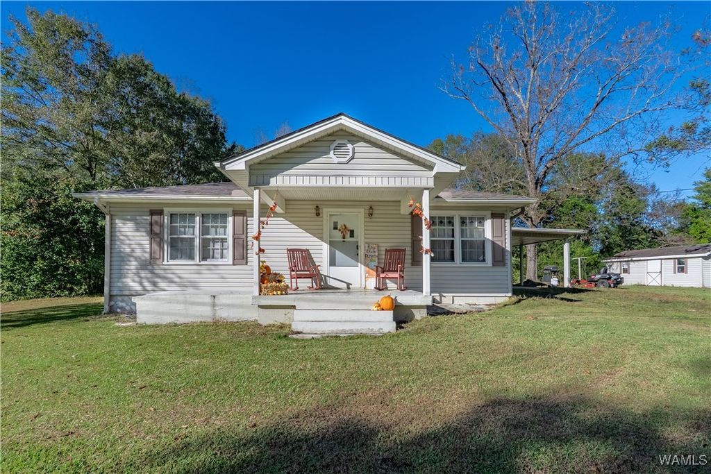 107 13th Ave SW, Reform, AL 35481