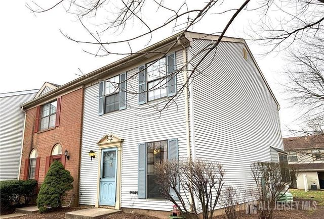 536 Manchester Court, Piscataway, NJ 08854