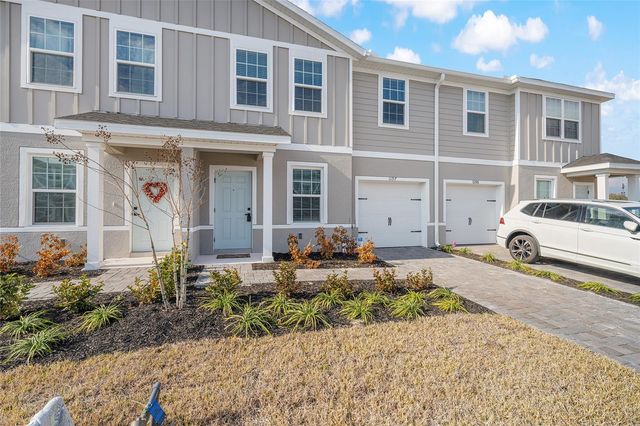 1197 PORT BLUE WAY, Lady Lake, FL 32159