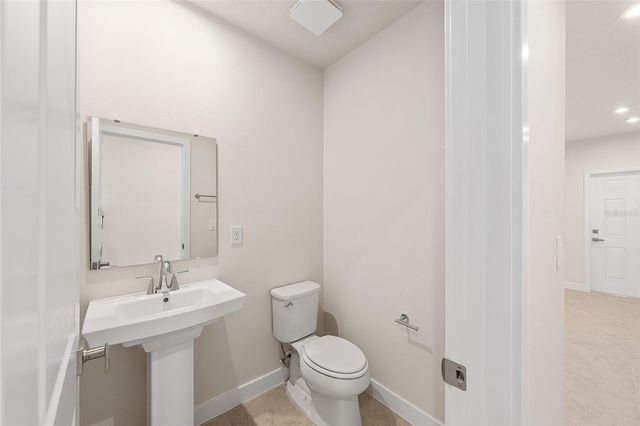 1197 PORT BLUE WAY, Lady Lake, FL 32159