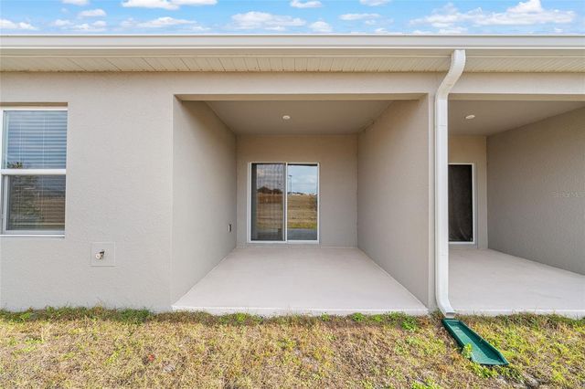 1197 PORT BLUE WAY, Lady Lake, FL 32159