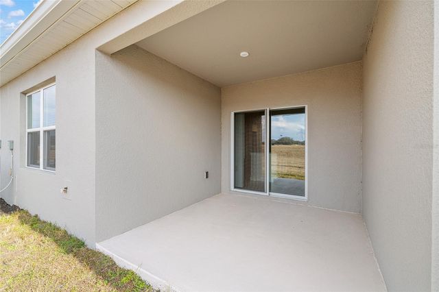 1197 PORT BLUE WAY, Lady Lake, FL 32159