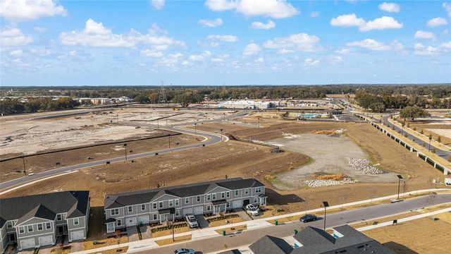 1197 PORT BLUE WAY, Lady Lake, FL 32159