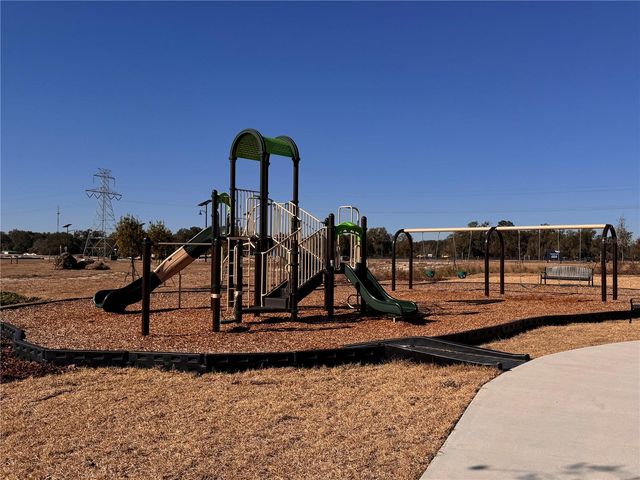 1197 PORT BLUE WAY, Lady Lake, FL 32159