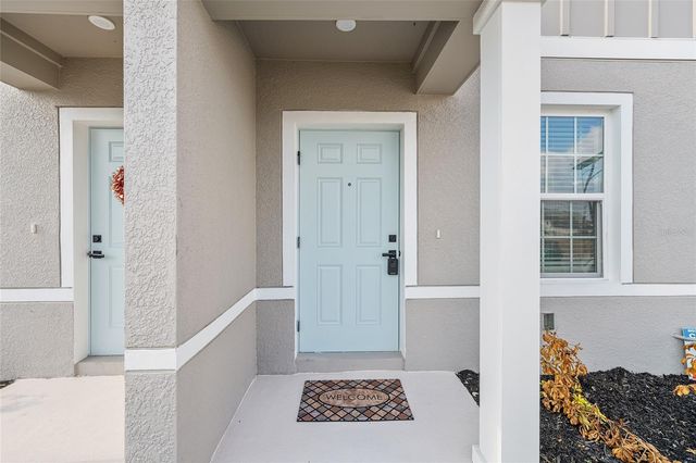 1197 PORT BLUE WAY, Lady Lake, FL 32159