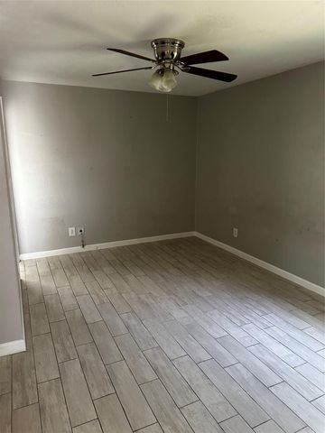 635 Jeff Davis, Richmond, TX 77469