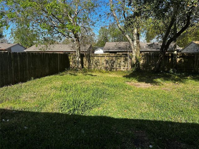 635 Jeff Davis, Richmond, TX 77469