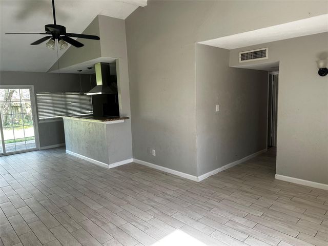 635 Jeff Davis, Richmond, TX 77469