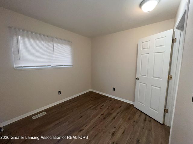 4113 Heathgate Drive, Lansing, MI 48911