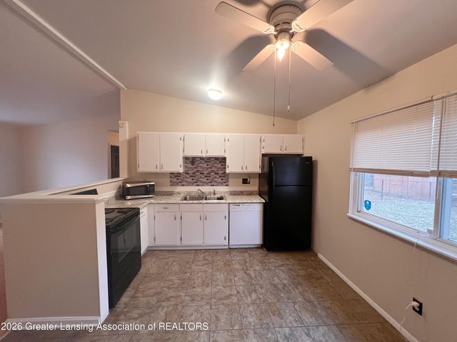 4113 Heathgate Drive, Lansing, MI 48911