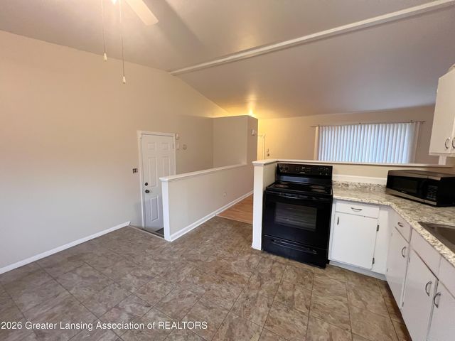 4113 Heathgate Drive, Lansing, MI 48911