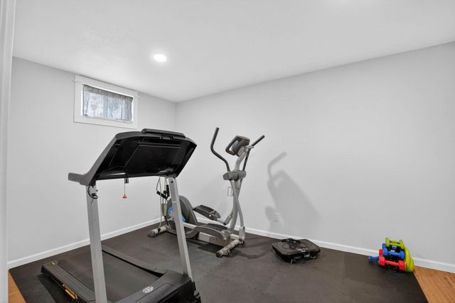 6205 Kimball Avenue, Waterloo, IA 50701